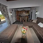 Angelko Villa Kavvadades